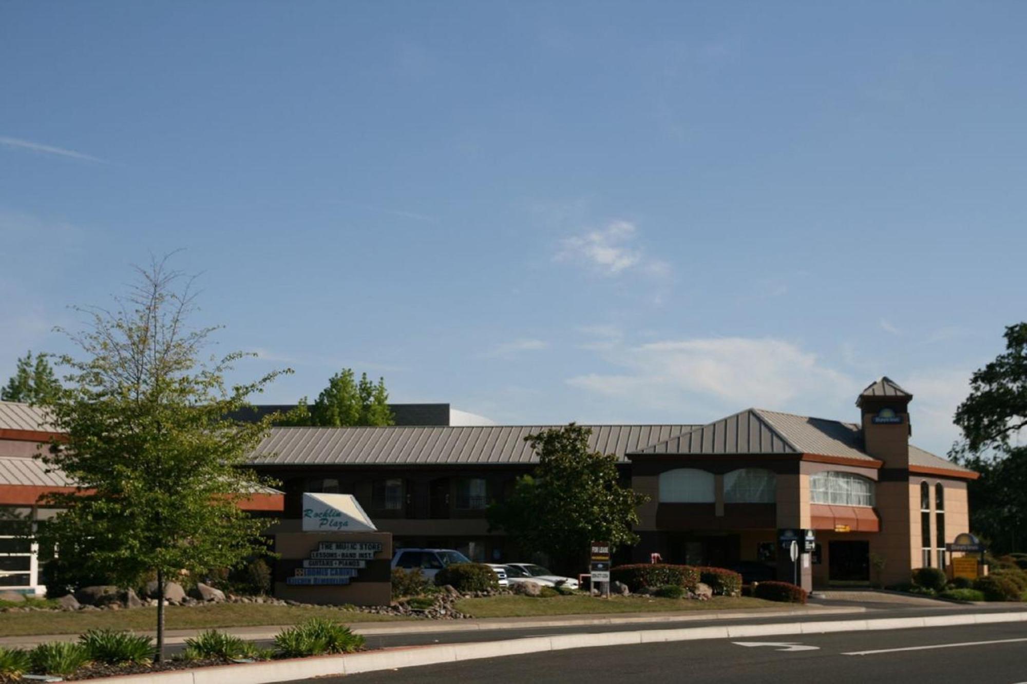 Days Inn By Wyndham Rocklin/Sacramento Exterior photo