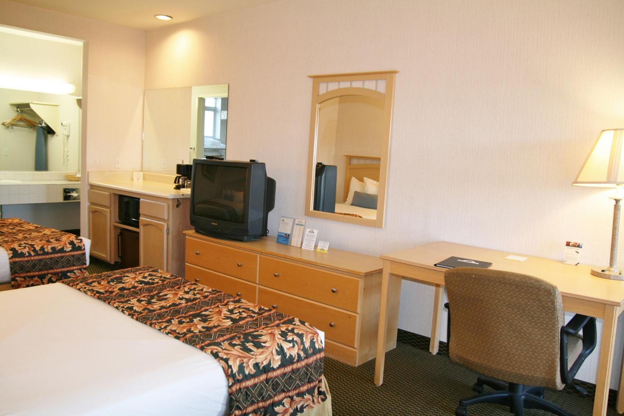 Days Inn By Wyndham Rocklin/Sacramento Exterior photo
