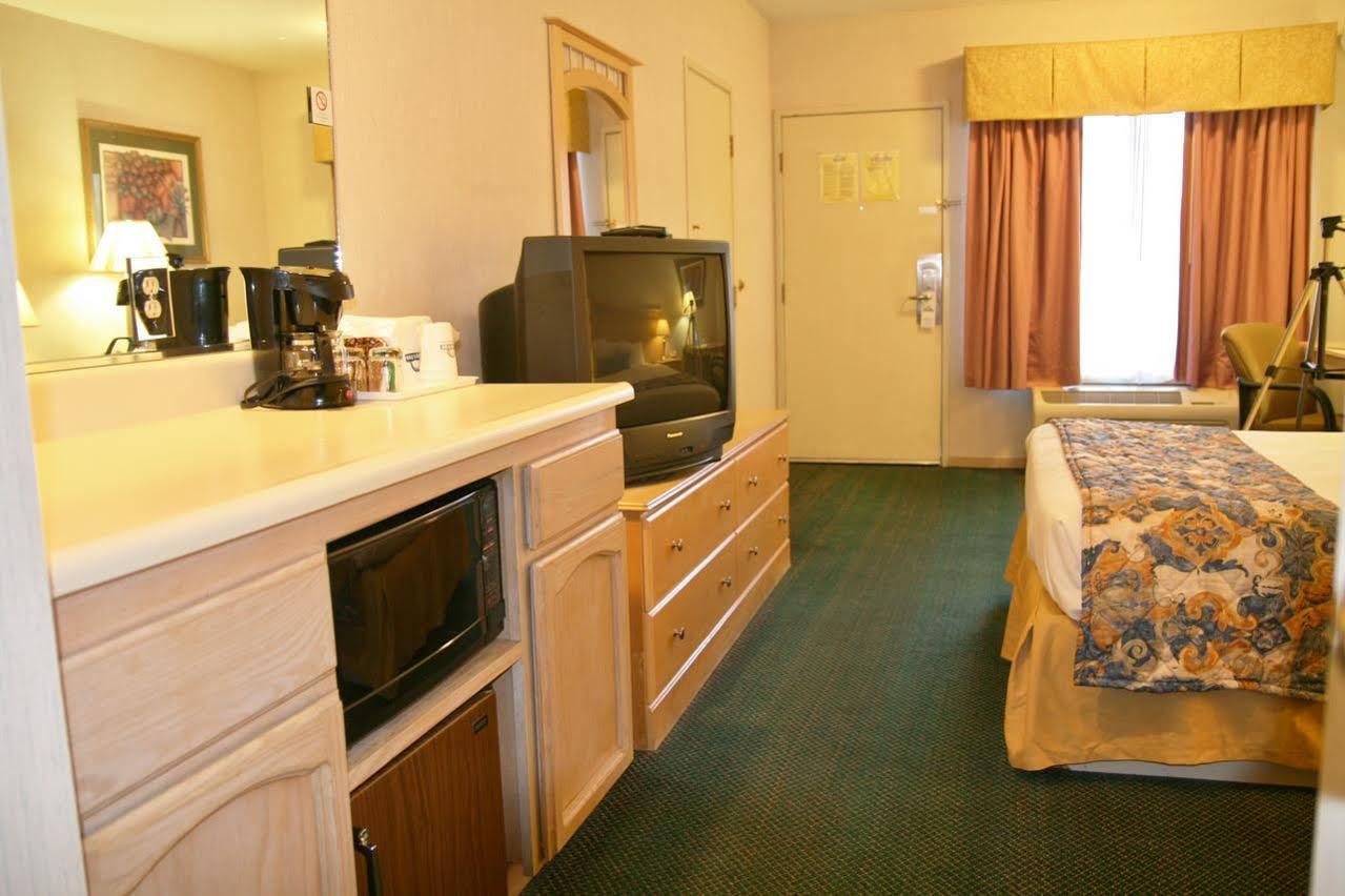 Days Inn By Wyndham Rocklin/Sacramento Exterior photo